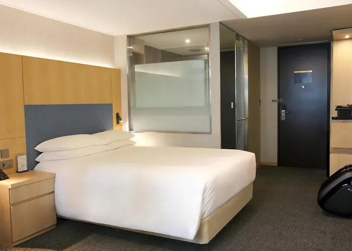 Midcity Myeongdong 3*